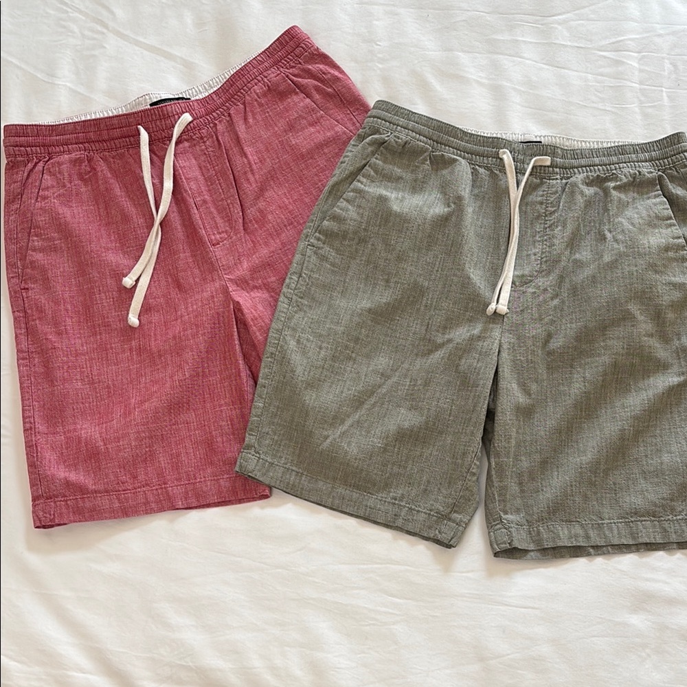 Banana Republic 2 prs Men's Shorts sz Med Red and Gray